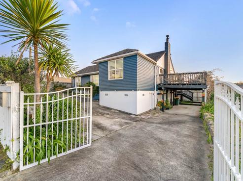 16 Phelps Place, Glendene