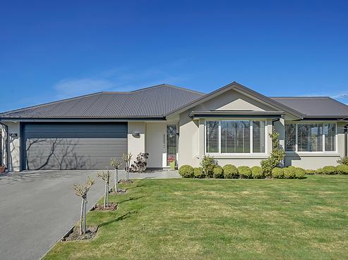 30 Crombie Green, Northwood
