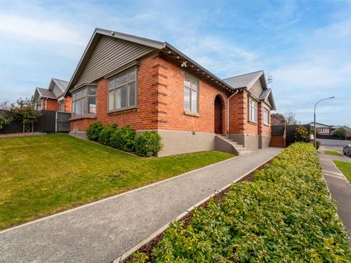 43 Preston Street, West End