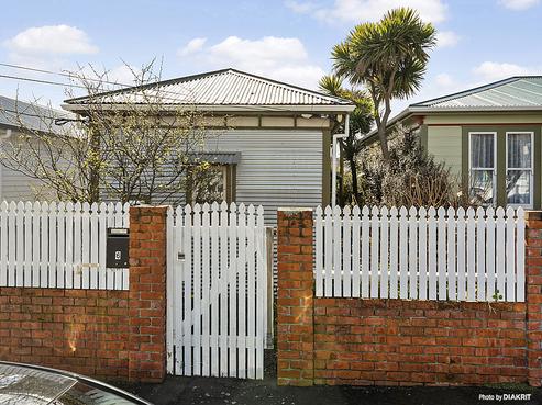 6 Cardall Street, Newtown