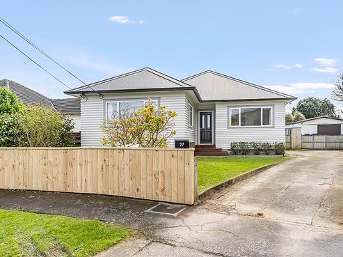 27 Roberts Street, Epuni
