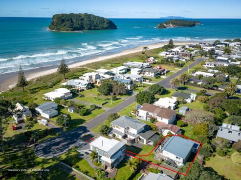 103A Seaview Road, Whangamata