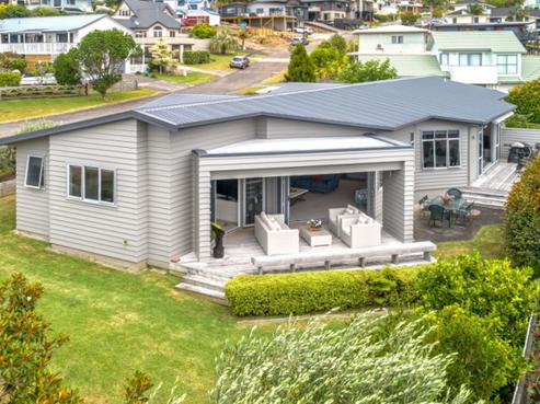 100 Pacific View Drive, Whangamata