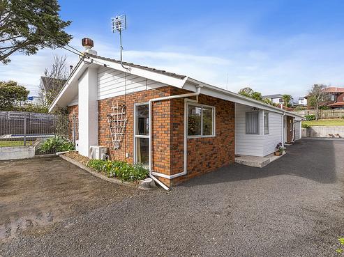 116 Saint Andrews Road, Epsom