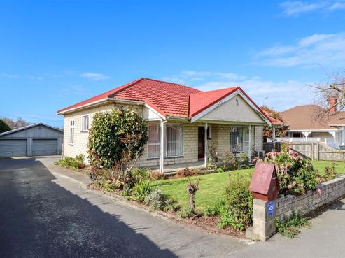 185 Otipua Road, West End