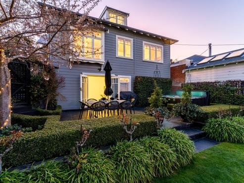 26 City Road, Roslyn