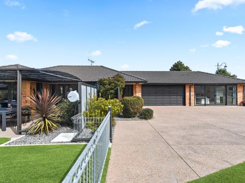 44 Winchester Place, Rototuna North