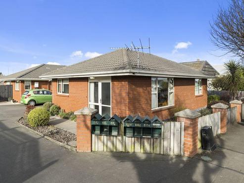 66A Law Street, Caversham