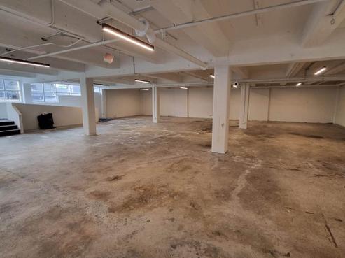 370 Broadway, Newmarket