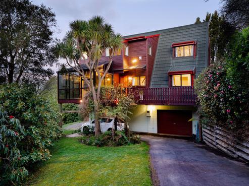 51 Middleton Road, Kew