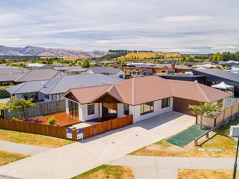 25 Sherwin Avenue, Albert Town