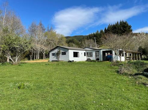 410 Kohatu-kawatiri Highway, Tapawera