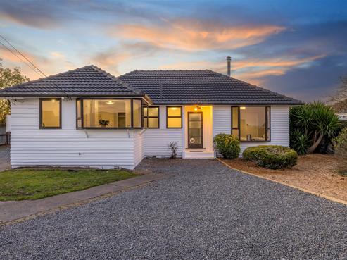 15 Merrington Crescent, Aranui