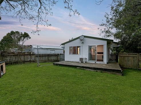 32 Heathdale Crescent, Papakura