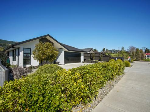19 Paton Road, Richmond