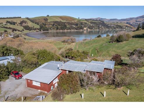 6640 Christchurch Akaroa Road, Takamatua