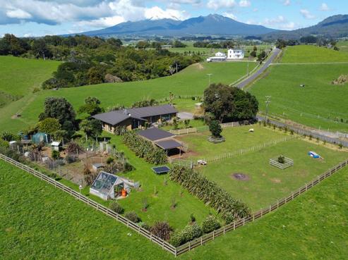 95 Plymouth Road, Omata
