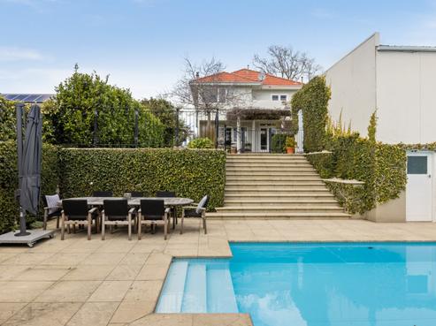 9 Cobden Road, Napier Hill