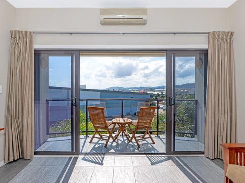 320/2 Reads Quay, Gisborne