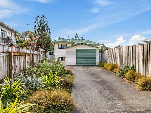 17 Jeep Road, Raumati South