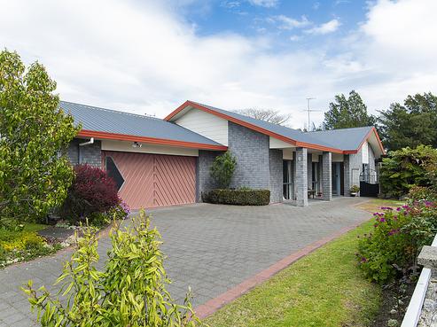 6 Ruth Street, Riverdale