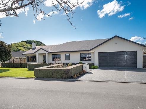 12 Malbec Way, Greenmeadows