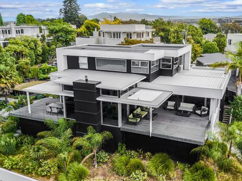 133 Lake Crescent, Hamilton Lake