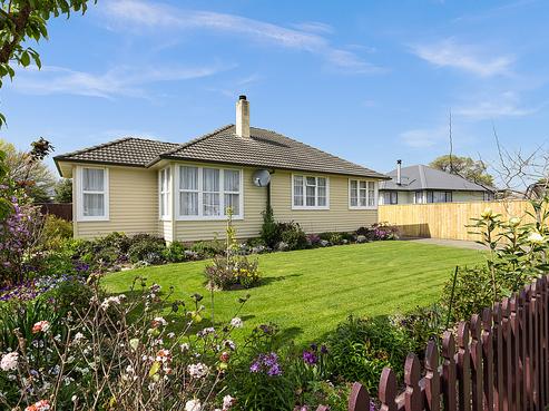 24 Savage Crescent, Marewa
