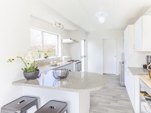 4 Whiting Crescent, Greenmeadows