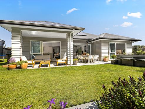 24 Awanui Crescent, Matakana