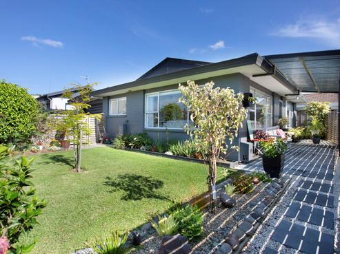 18 Nukumea Common, Orewa