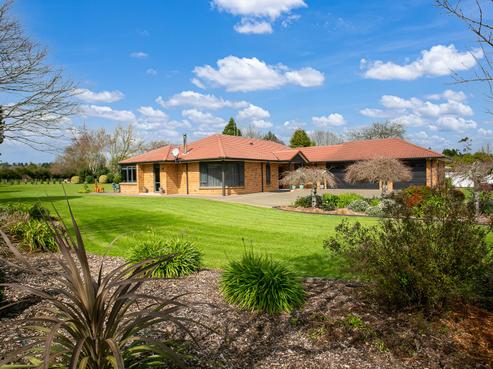 71 Athlone Drive, Cambridge