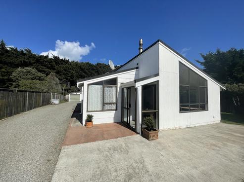 11 Hydrabad Drive, Waitarere Beach
