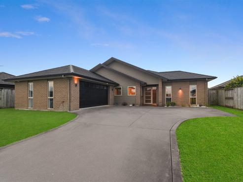 10 Wessex Place, Rototuna North