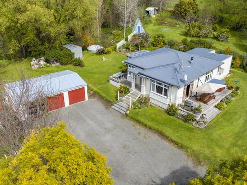 1506 Waimarama Road, Waimarama