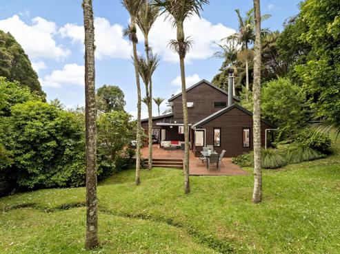 17 Dee Place, Torbay