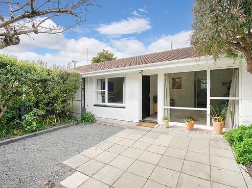 2/57 Bristol Street, Saint Albans