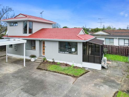 34B Darren Crescent, Half Moon Bay