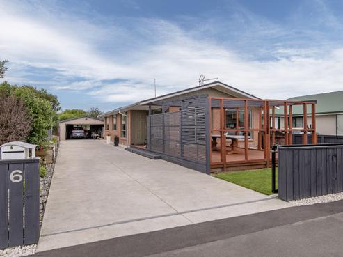 6 Farnborough Street, Aranui