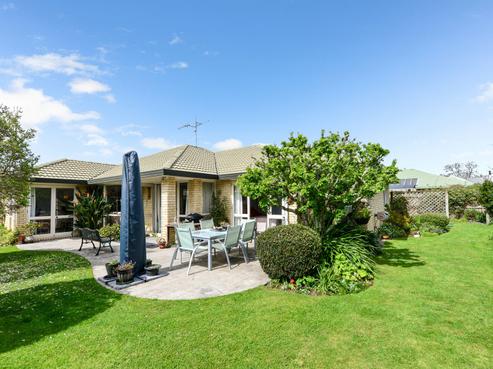 5 Farnah Green, Flagstaff