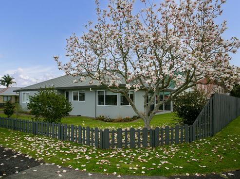 2 Hilliard Place, Leamington