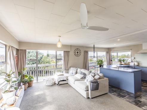 10 Leeton Drive, Waipukurau and Surrounds