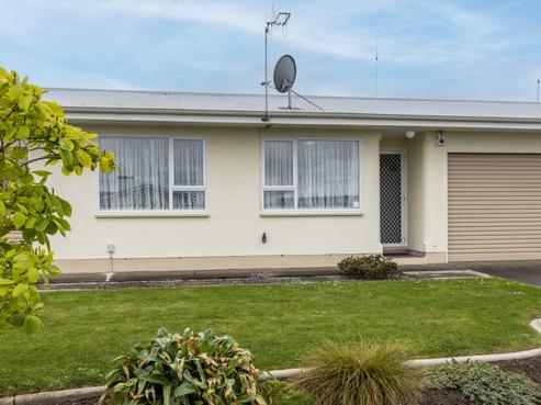 95 Clarence Cox Crescent, Pirimai