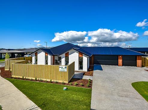 70 Eastfield Drive, Lincoln