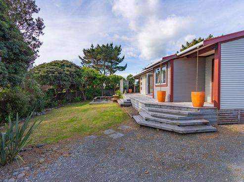 52 Rutherford Drive, Waikanae Beach