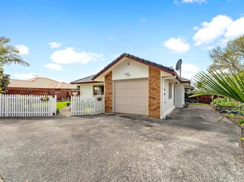 108M Colwill Road, Massey