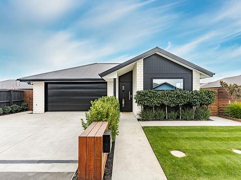 13 Bonecrusher Street, Lincoln