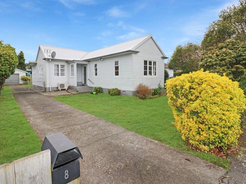 8 Alexandra Street, Dannevirke
