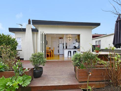 13 East Street, Petone