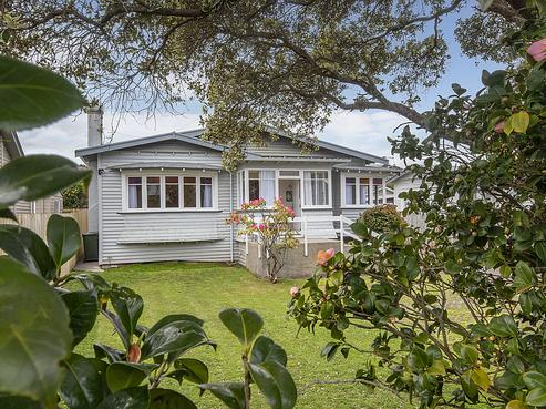 914 Mount Eden Road, Three Kings